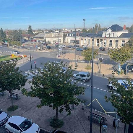 T2 Face Gare Sncf Appart Hotel Le Cygne 1 بورج المظهر الخارجي الصورة